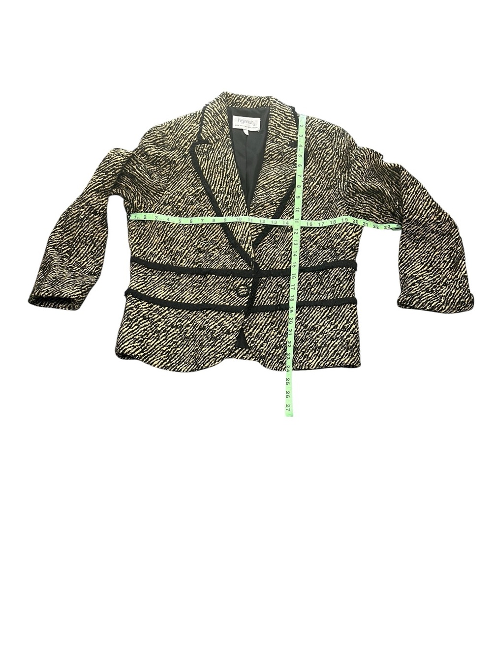 Ingenuity Canada Textured Black Ivory Blazer Size 12 Tailored Jacket - Picture 3 of 8